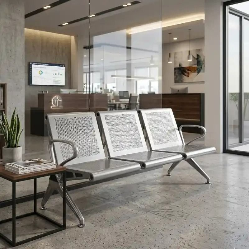 Bancas Tándem para Sala de Espera en Narvarte y Del Valle | Quantum Espacios Funcionales Benito Juárez Banca tándem de 3 plazas en acero inoxidable perforado con estructura cromada en sala de espera corporativa de Alcaldía Benito Juárez para recepciones premium en Narvarte, Del Valle y Portales Norte